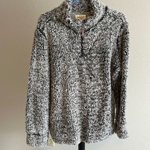 Half zipper, furry top